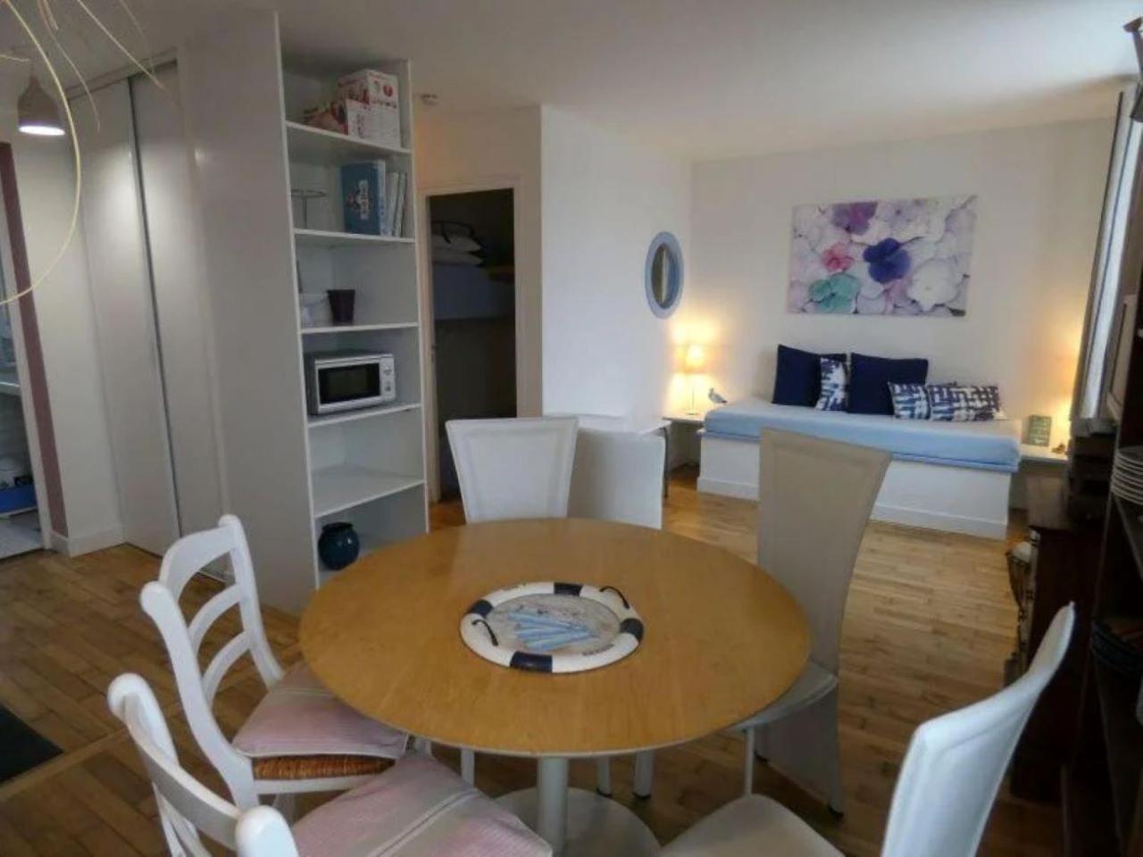 Fleurs Apartment